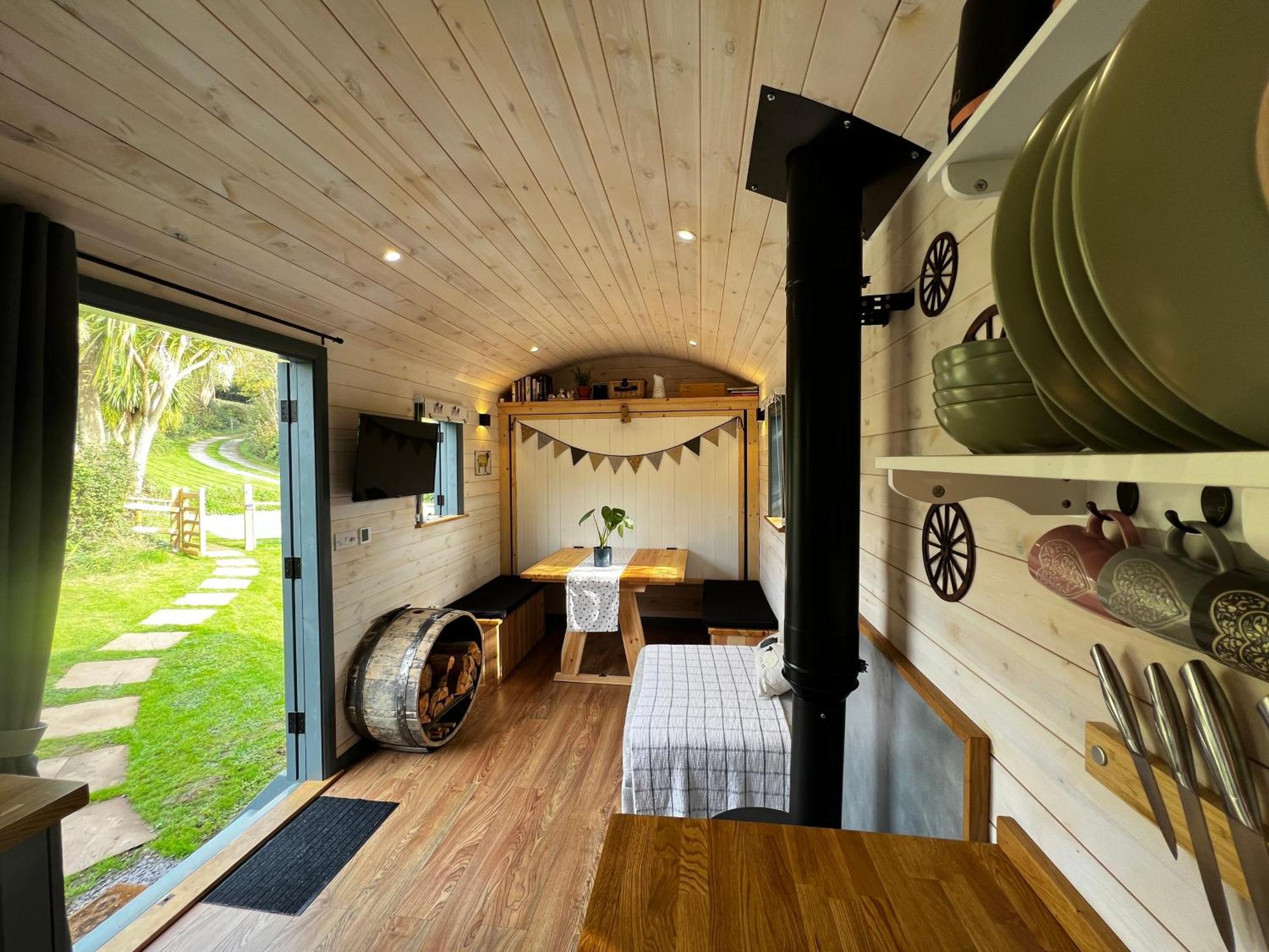 Mountain View Shepherd'S Hut For 2 Adults, 1 Dog Villa Llangoed Exterior foto